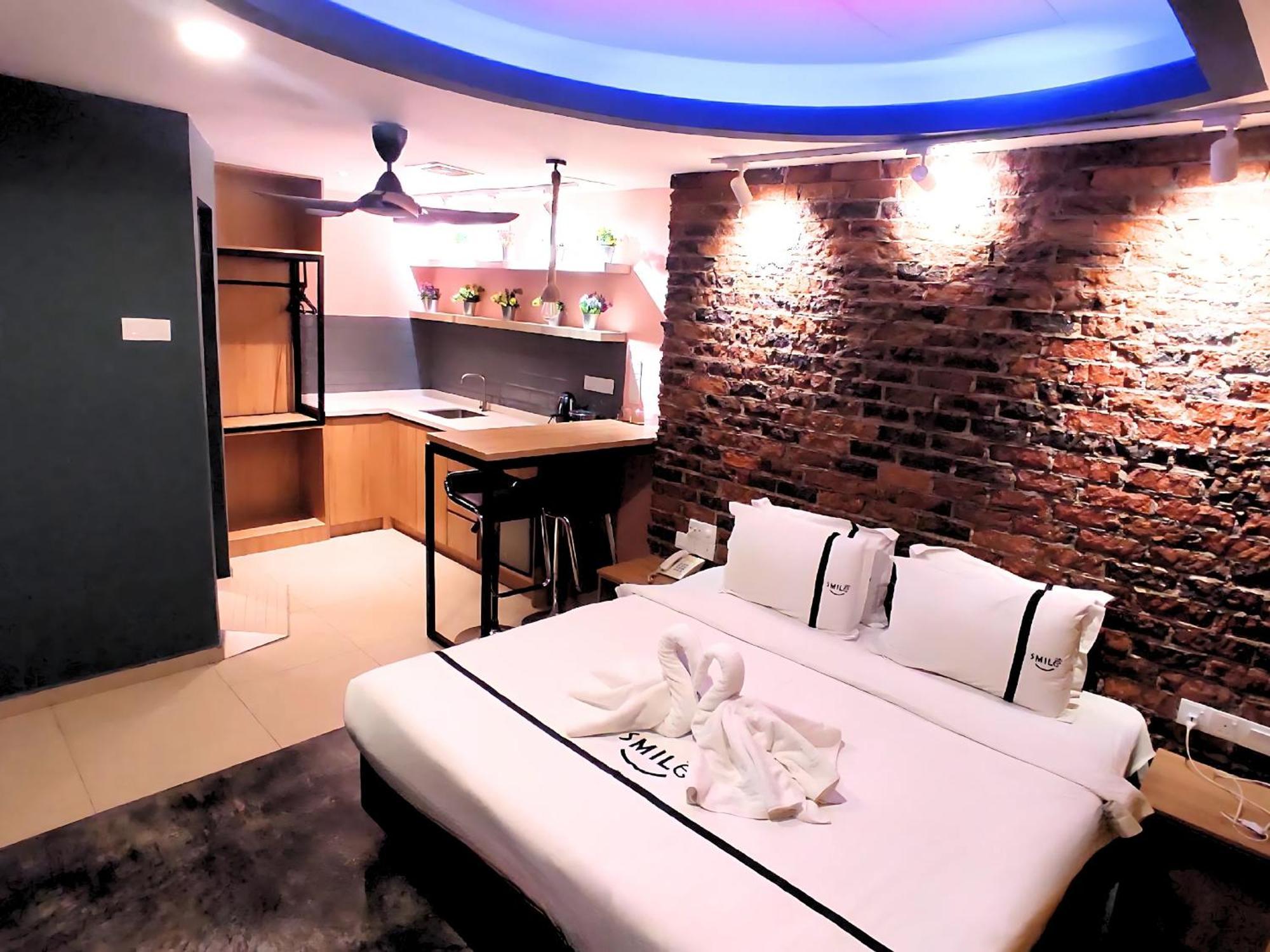 Smile Hotel C180 Cheras Selatan Екстер'єр фото